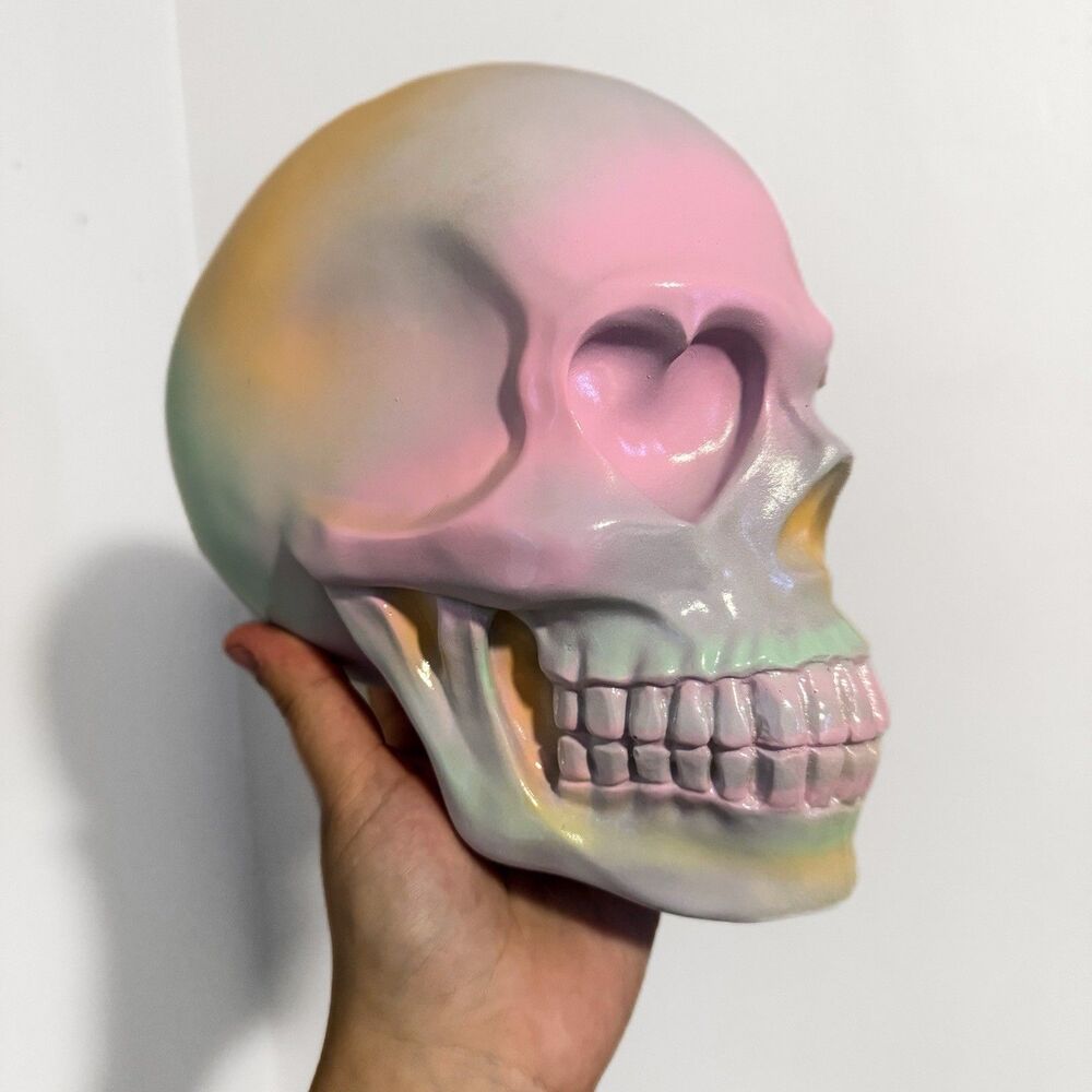 Halloween Summerween Pastel Rainbow Skull With Heart Eyes Decor NWT
